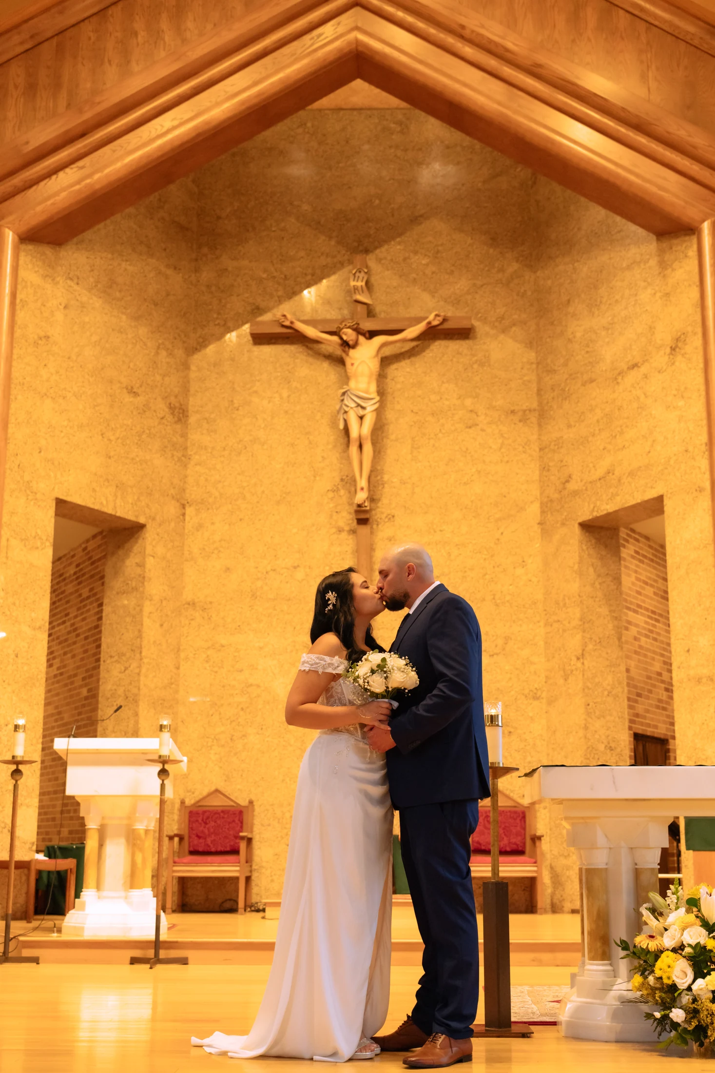 Wedding photographed by Darien Valerin